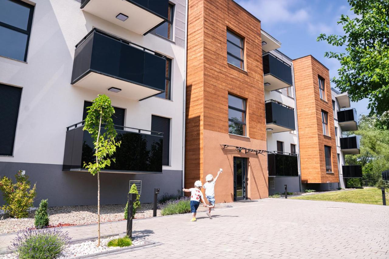 Apartament Duzy Staw Apartment เยเลเนียกูรา ภายนอก รูปภาพ