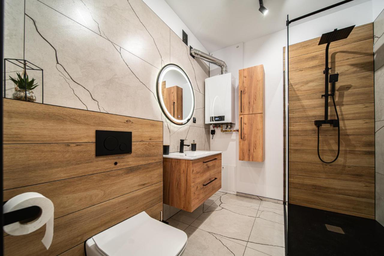 Apartament Duzy Staw Apartment เยเลเนียกูรา ภายนอก รูปภาพ