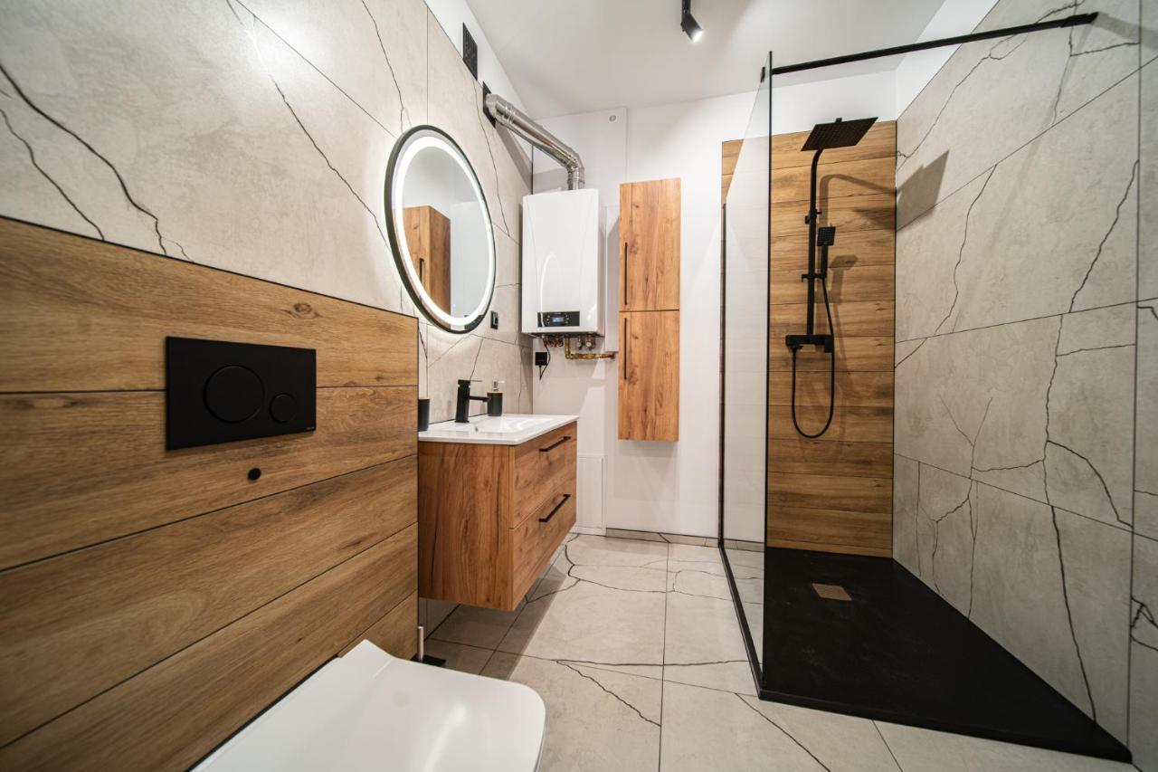Apartament Duzy Staw Apartment เยเลเนียกูรา ภายนอก รูปภาพ