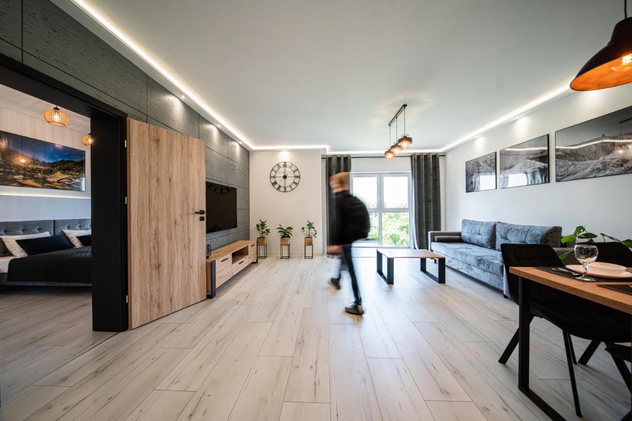 Apartament Duzy Staw Apartment เยเลเนียกูรา ภายนอก รูปภาพ