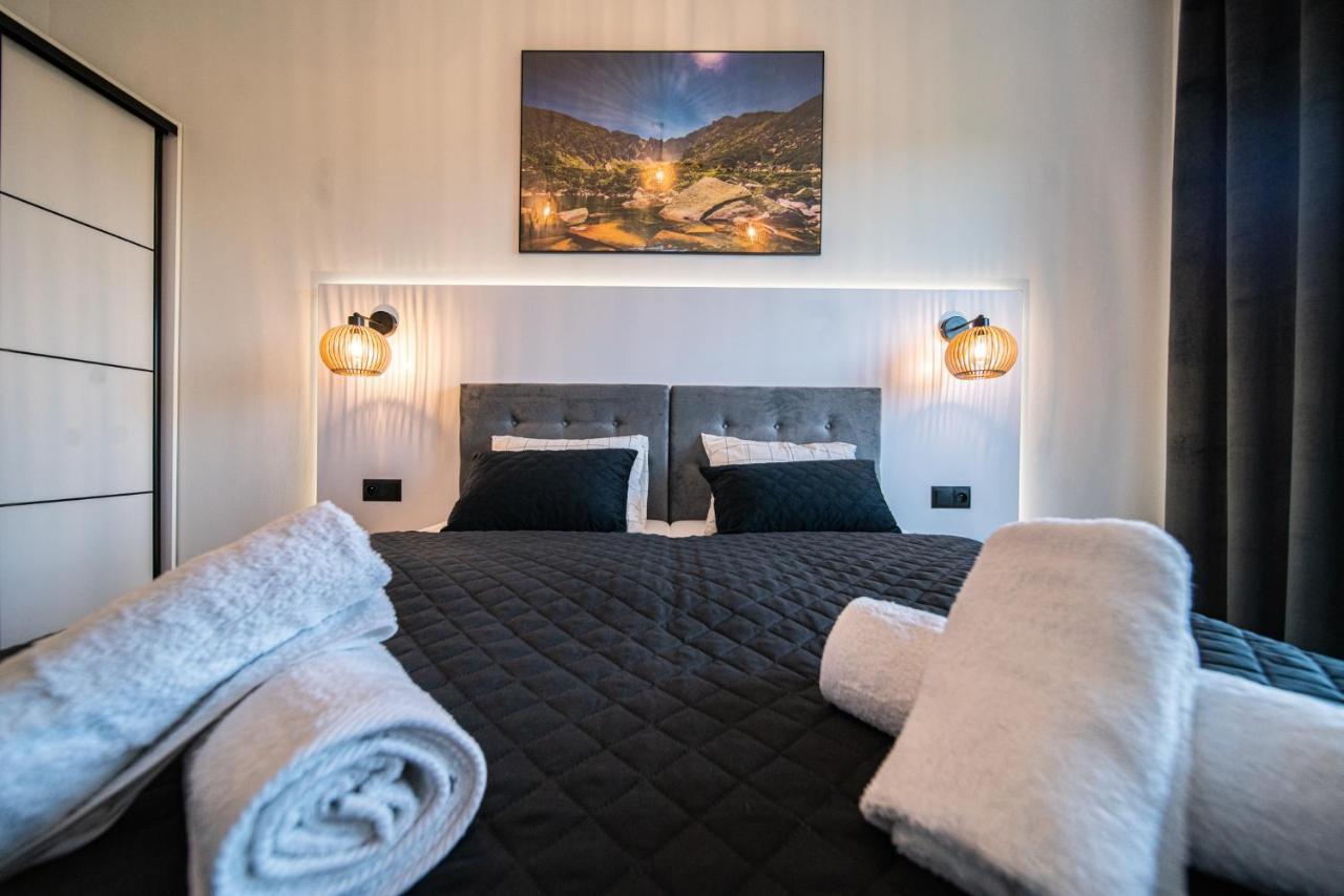 Apartament Duzy Staw Apartment เยเลเนียกูรา ภายนอก รูปภาพ