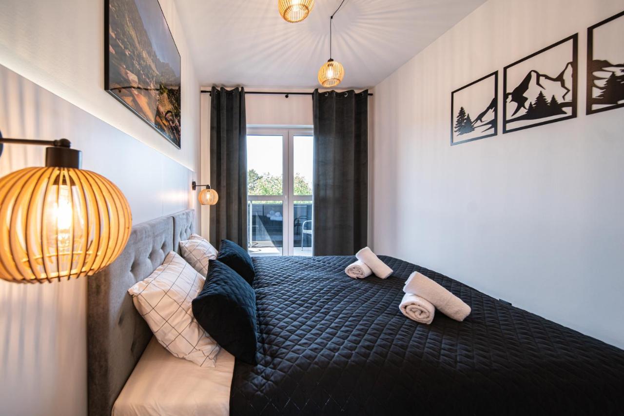 Apartament Duzy Staw Apartment เยเลเนียกูรา ภายนอก รูปภาพ